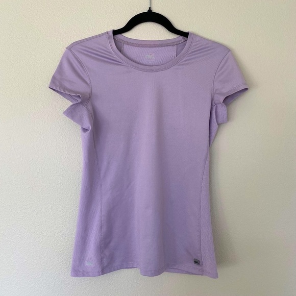 ALO Yoga Tops - ALO Yoga, lilac purple cool fit short sleeve top, size medium